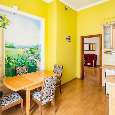2 Virmens'Ka Apartment Lemberg Exterior foto