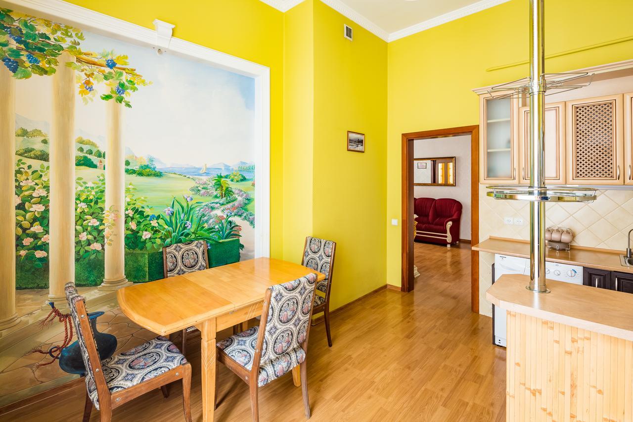 2 Virmens'Ka Apartment Lemberg Exterior foto