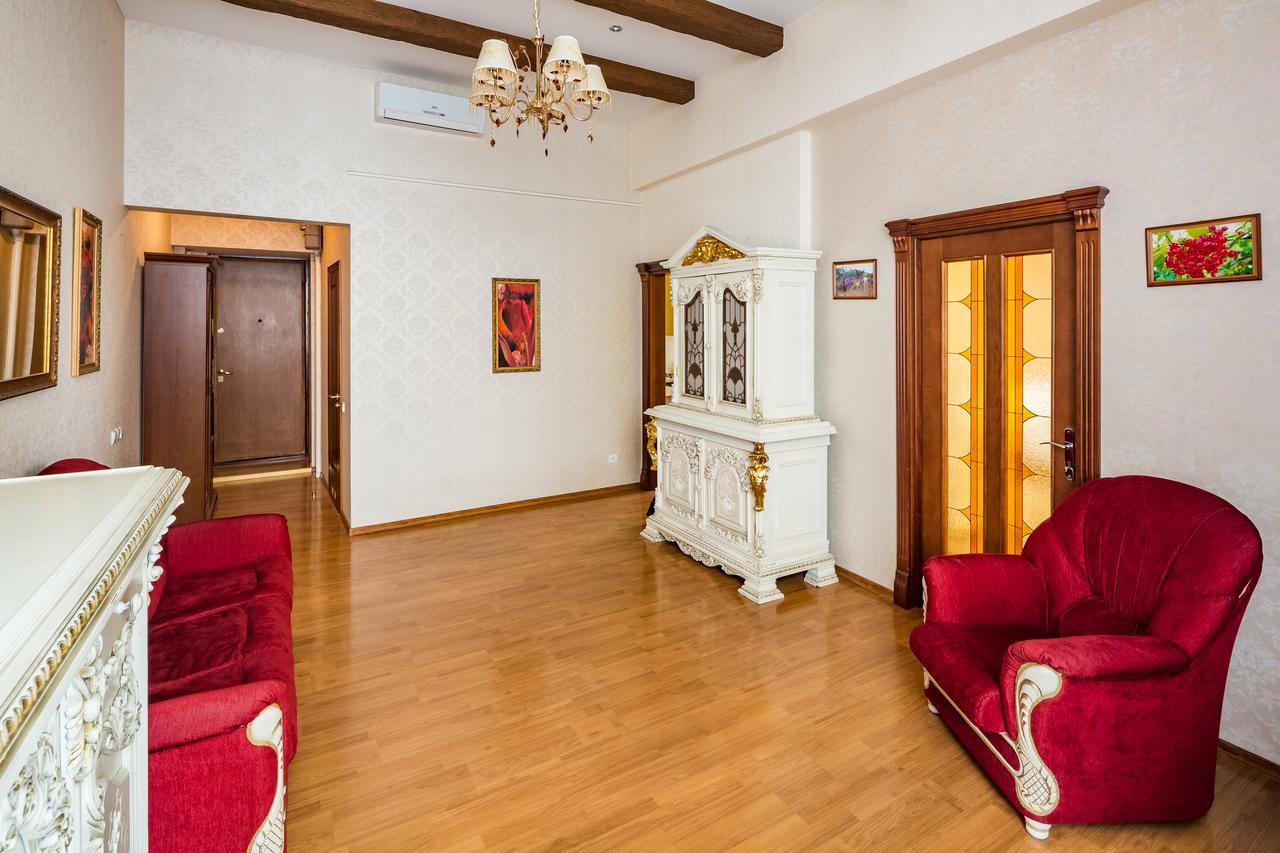 2 Virmens'Ka Apartment Lemberg Exterior foto